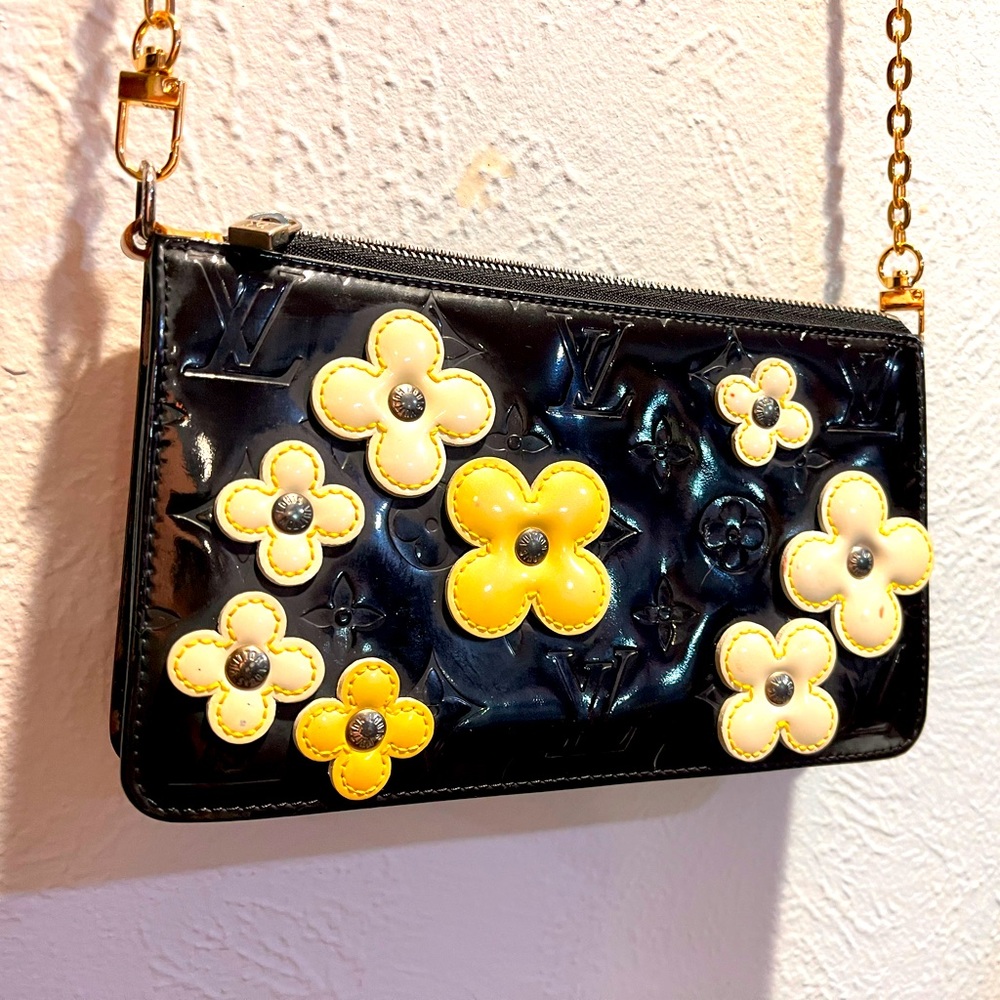 Louis Vuitton Vernis Lexington Fleur Pochette
